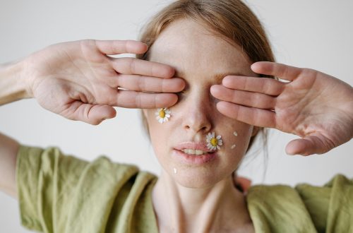 how to be less self conscious